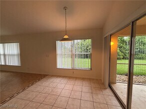 17611 Sterling Lake Dr in Ft. Myers, FL - Building Photo - Building Photo