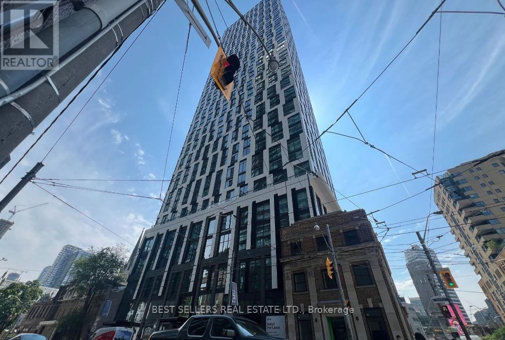 252 Church St in Toronto, ON - Building Photo