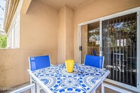 600 Grove Pky photo'