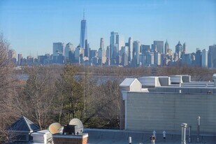 30 Freedom Way in Jersey City, NJ - Building Photo