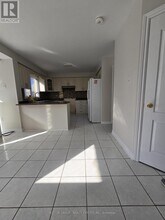 135 Moffatt Ave in Brampton, ON - Building Photo - Building Photo