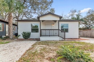 519 Lexington St in Dunedin, FL - Building Photo - Building Photo