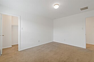 25435 Autumn Woods Dr in Porter, TX - Building Photo - Building Photo