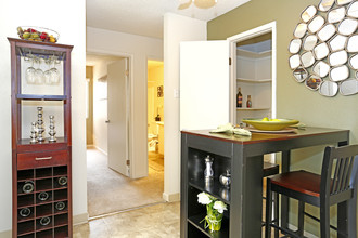 Greenbriar Villa Apartments in Modesto, CA - Foto de edificio - Interior Photo