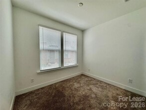 5013 Sovereignty Ct in Charlotte, NC - Building Photo - Building Photo