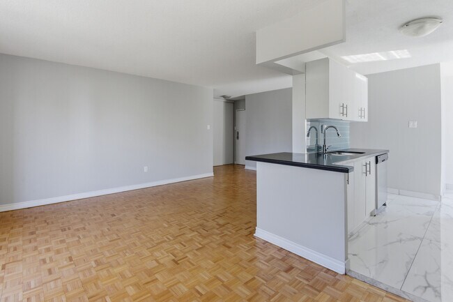 20 Stonehill Crt in Toronto, ON - Building Photo - Building Photo