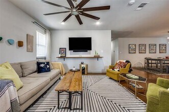 409 W Johnson St in Denison, TX - Building Photo - Building Photo