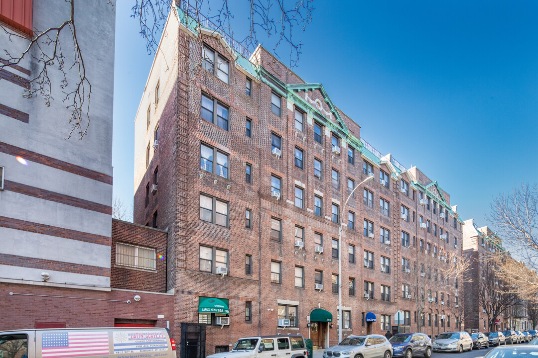 Co-Op in Jackson Heights, NY - Building Photo