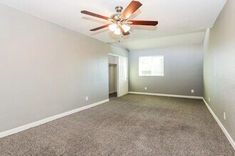 8422 E Hubbell St in Scottsdale, AZ - Building Photo - Building Photo