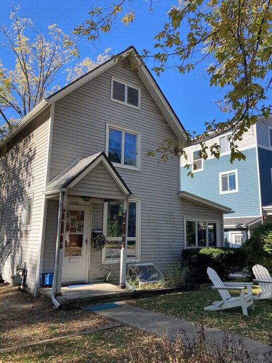 1106 Packard St in Ann Arbor, MI - Building Photo