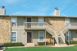 Beaumont Crossing in Norman, OK - Building Photo