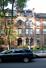 38 W 94th St in New York, NY - Building Photo - Building Photo