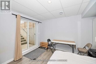 6045 Ernest Cres in Niagara Falls, ON - Building Photo - Building Photo