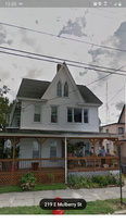 219 E Mulberry St