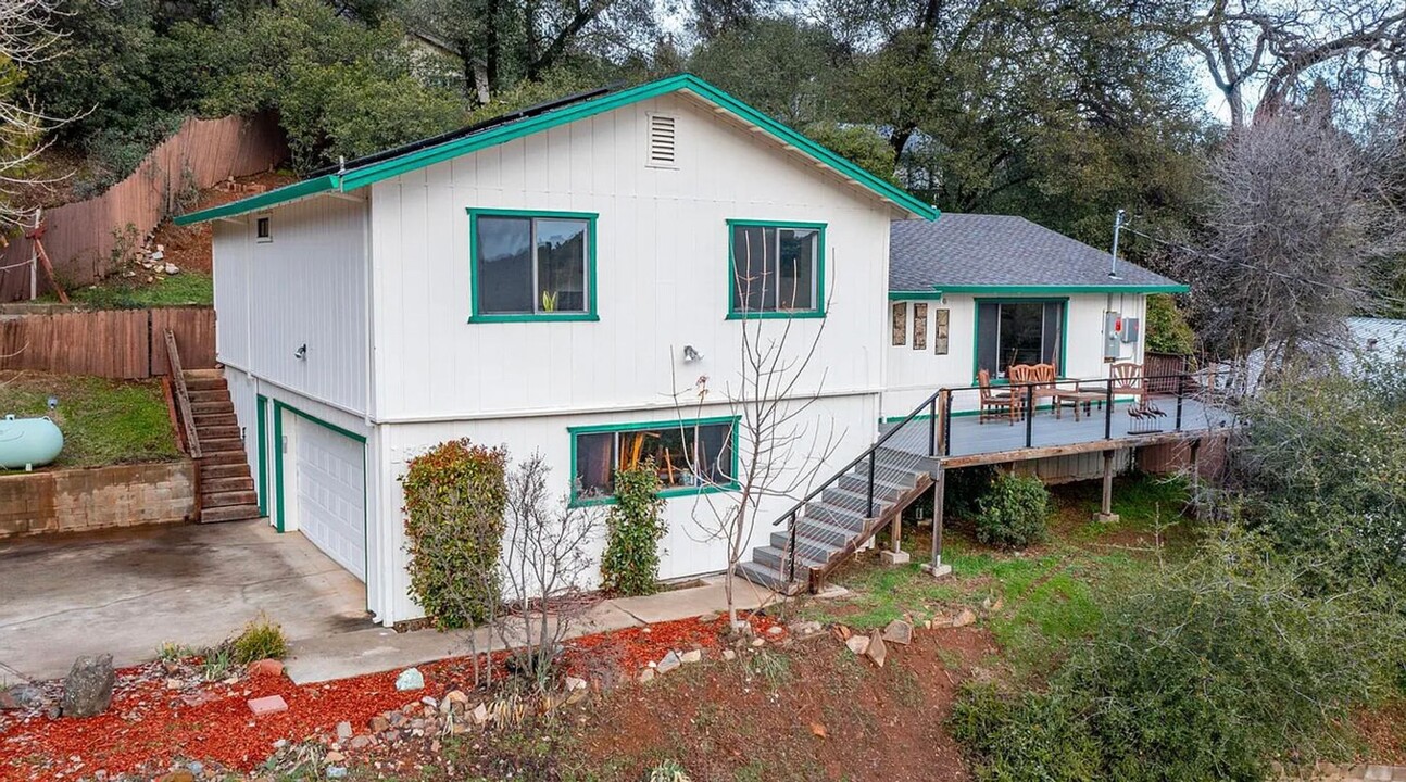 133 Oak St in Sonora, CA - Building Photo