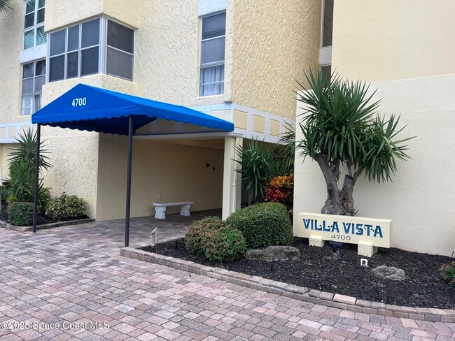 property at 4700 Ocean Beach Blvd