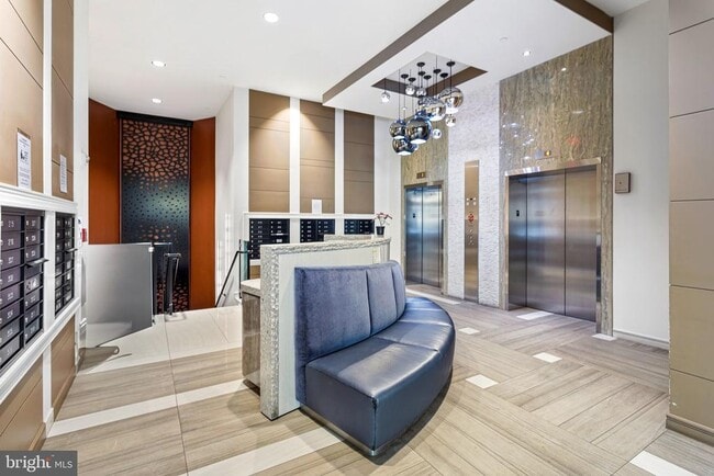 2550 17th St NW in Washington, DC - Building Photo - Building Photo