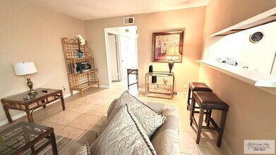 4601 Carmen Ave in Rancho Viejo, TX - Foto de edificio - Building Photo