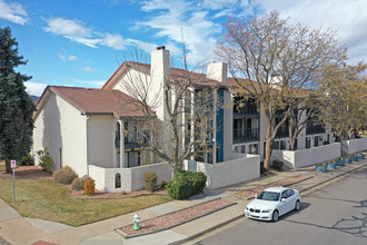 Henley and Remy Apartments in Boulder, CO - Building Photo - Building Photo