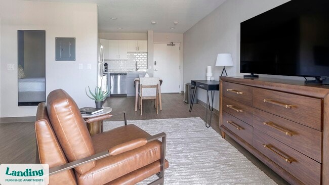 2305 Aaron St, Unit 314 in Port Charlotte, FL - Foto de edificio - Building Photo