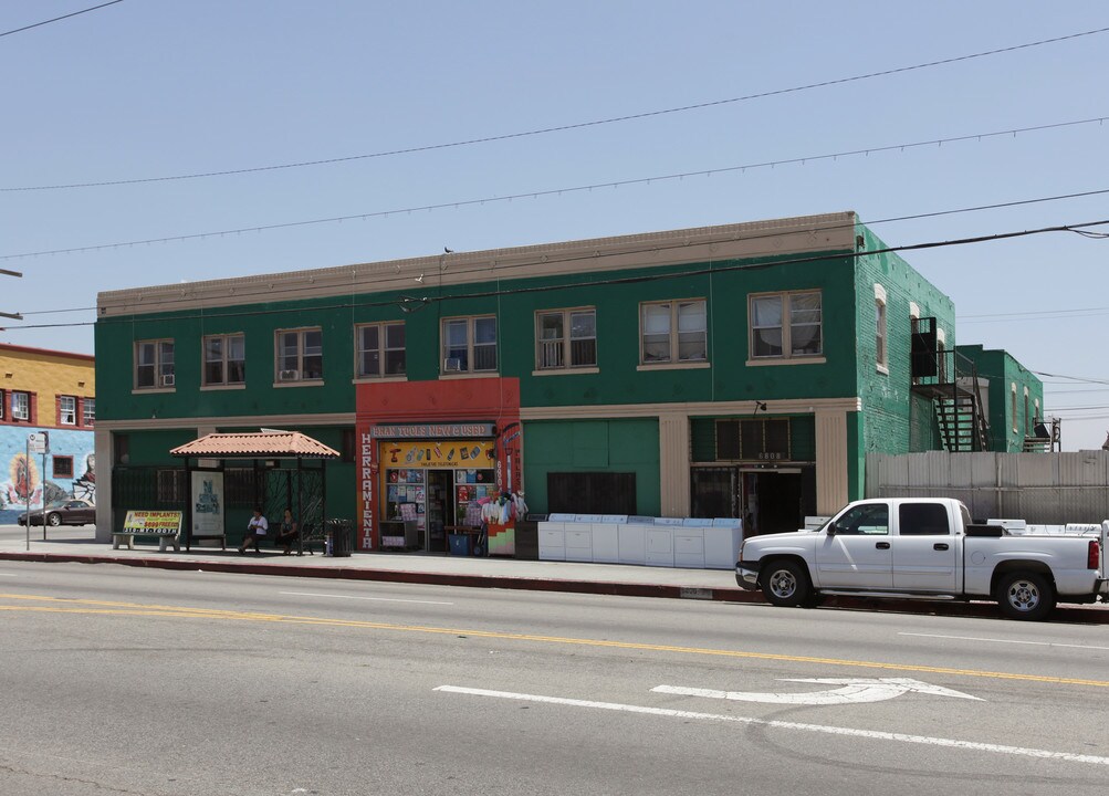 6800-6808 Central Ave in Los Angeles, CA - Building Photo