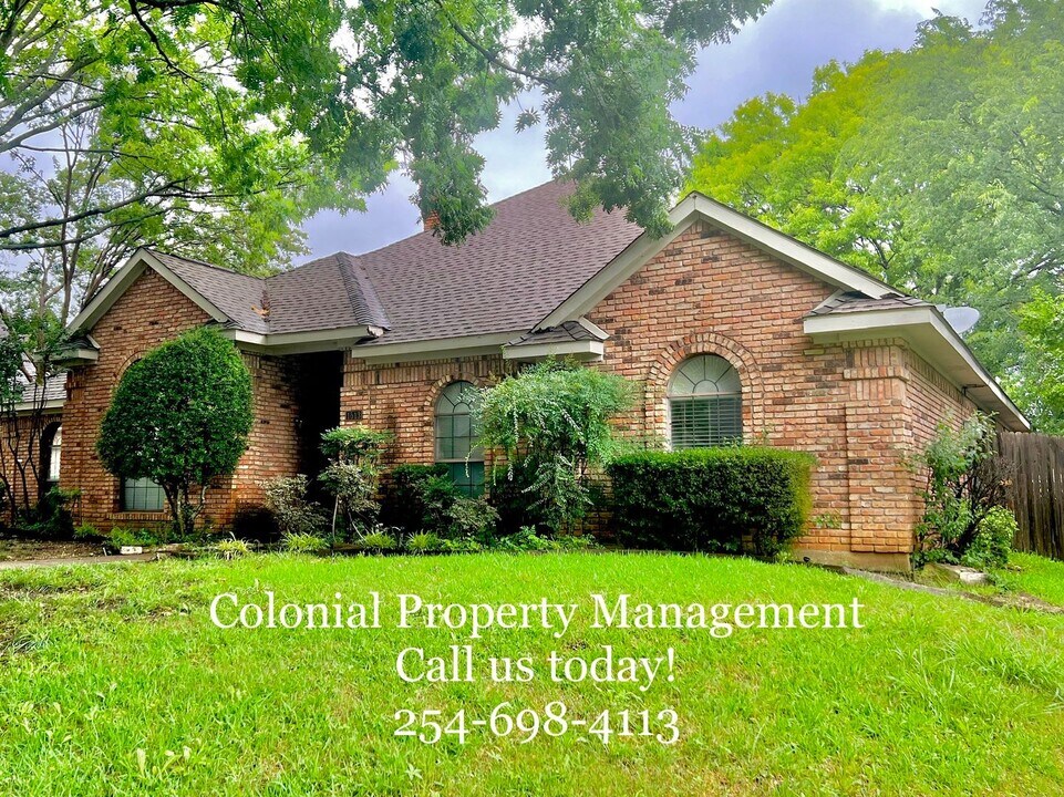 1513 Nettleton Dr in Desoto, TX - Building Photo
