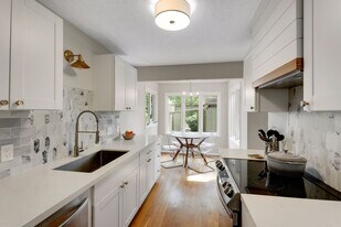 16300 15th Ave N in Minneapolis, MN - Building Photo