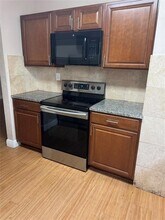 4190 NW 11th Ave in Fort Lauderdale, FL - Building Photo - Building Photo
