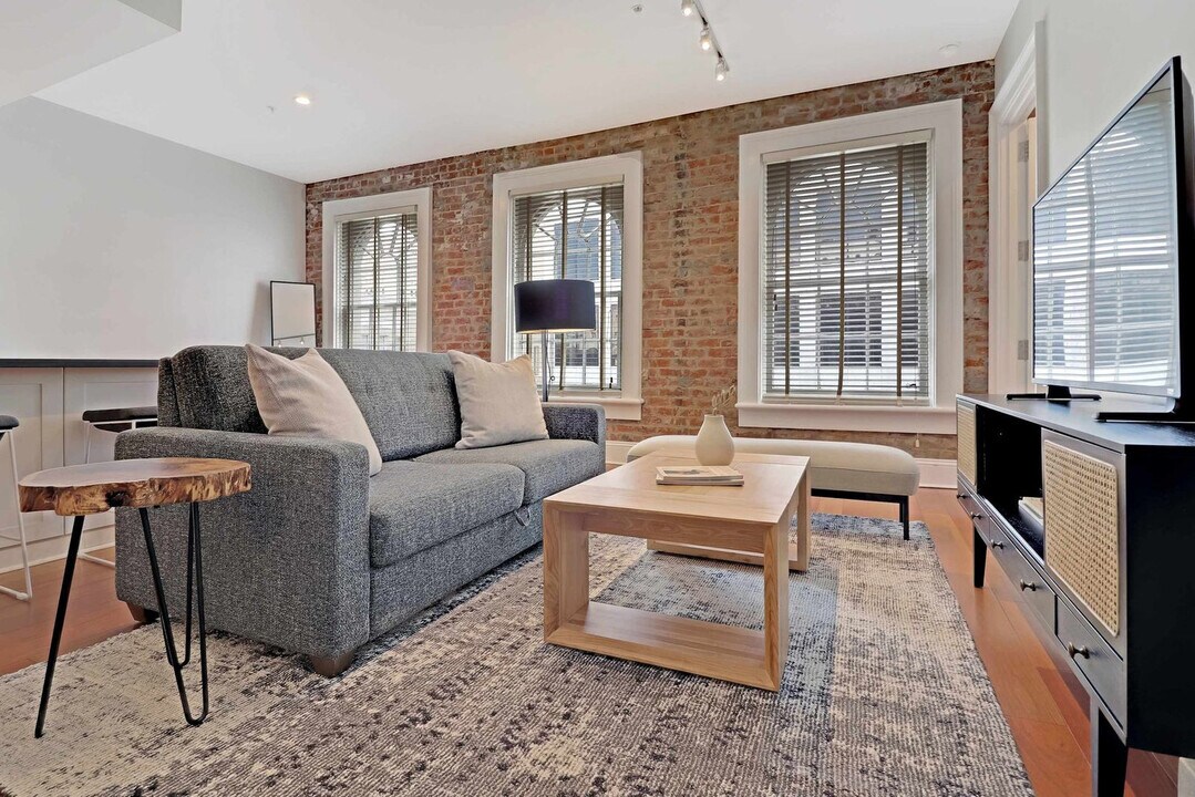 822 Perdido St in New Orleans, LA - Building Photo
