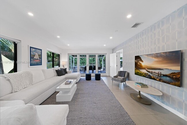 114 5th Dilido Terrace in Miami Beach, FL - Building Photo - Building Photo