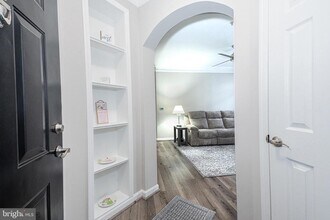 502 Sunset View Terrace SE in Leesburg, VA - Building Photo - Building Photo