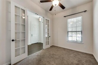 225 E Spring Valley Rd in Richardson, TX - Building Photo - Building Photo