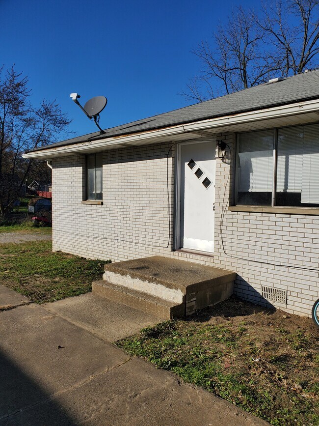 608 Mohawk Ave Rentals in Akron, OH