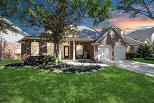 7823 Hazy Brook Ln in Humble, TX - Building Photo