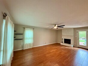 3408 Ambleside Dr in Austin, TX - Building Photo - Building Photo