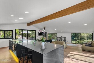 28966 S Lake Shore Dr in Agoura Hills, CA - Building Photo - Building Photo