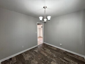 557 Waterbury Dr in Fayetteville, NC - Building Photo - Building Photo