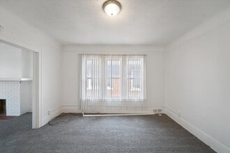 2333-2335 W Grand St in Detroit, MI - Building Photo - Building Photo