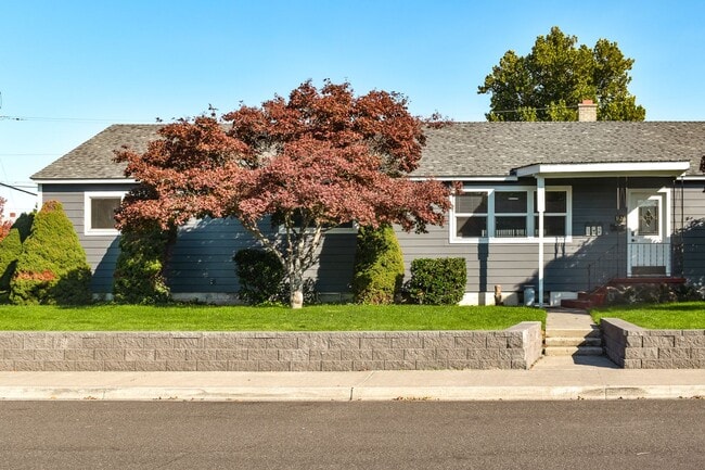 1124-1126 McPherson Ave in Richland, WA - Foto de edificio - Building Photo