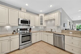 740 5th Ave N in Naples, FL - Building Photo - Building Photo