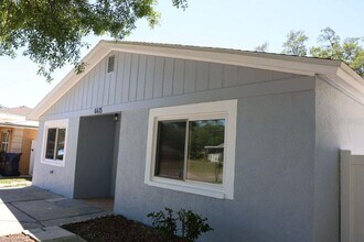 6415 S Englewood Ave in Tampa, FL - Building Photo - Building Photo