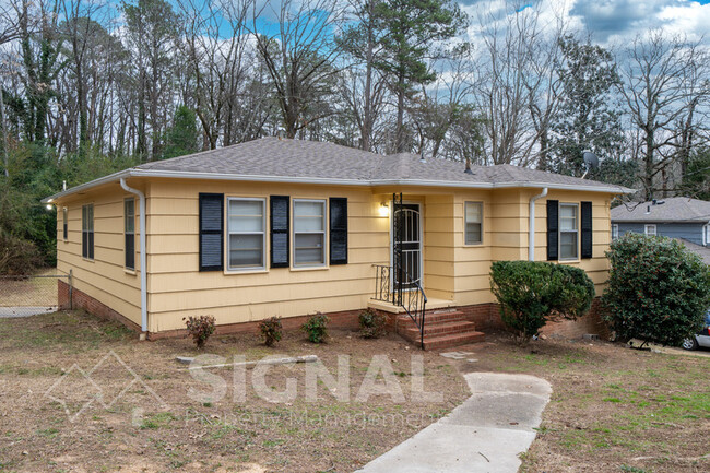 1013 Hyacinth Dr in Birmingham, AL - Building Photo - Building Photo