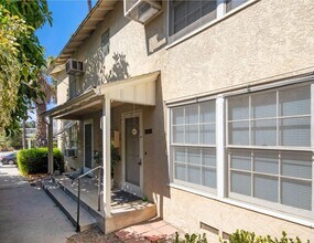 York House Apartments in Pasadena, CA - Building Photo - Building Photo