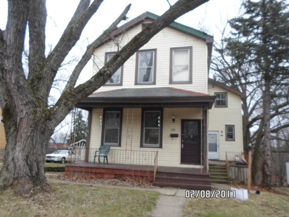 2654 Fenton Ave in Cincinnati, OH - Foto de edificio