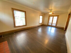 2084 Waldeck Ave in Columbus, OH - Building Photo - Building Photo