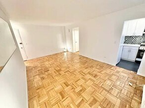 88 Bleecker St in New York, NY - Building Photo - Building Photo