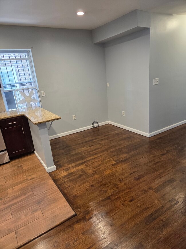 17724 106th Ave, Unit 177-24 106th Ave in Jamaica, NY - Foto de edificio - Building Photo