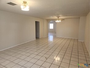 112 Palmetto St in Belton, TX - Building Photo - Building Photo