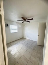 200 Randolph Ct, Unit A in Lake Worth, FL - Building Photo - Building Photo