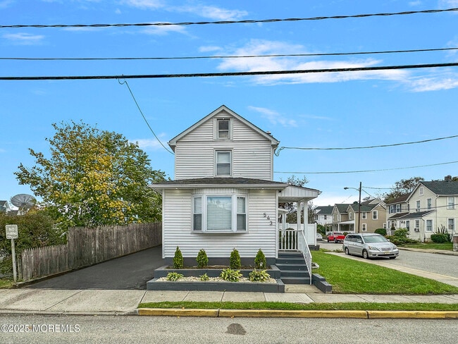 property at 543 Springdale Ave